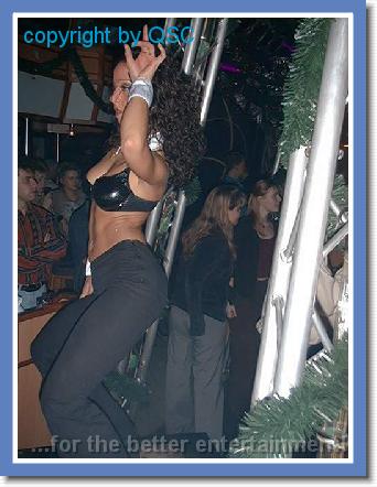 gogo girls boys dance_0000047.jpg